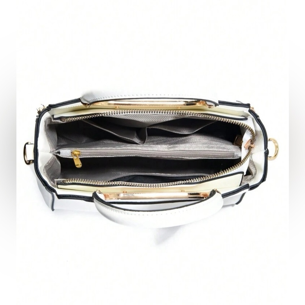 New Crocodile Print Bag, Purse - Picture 3 of 6